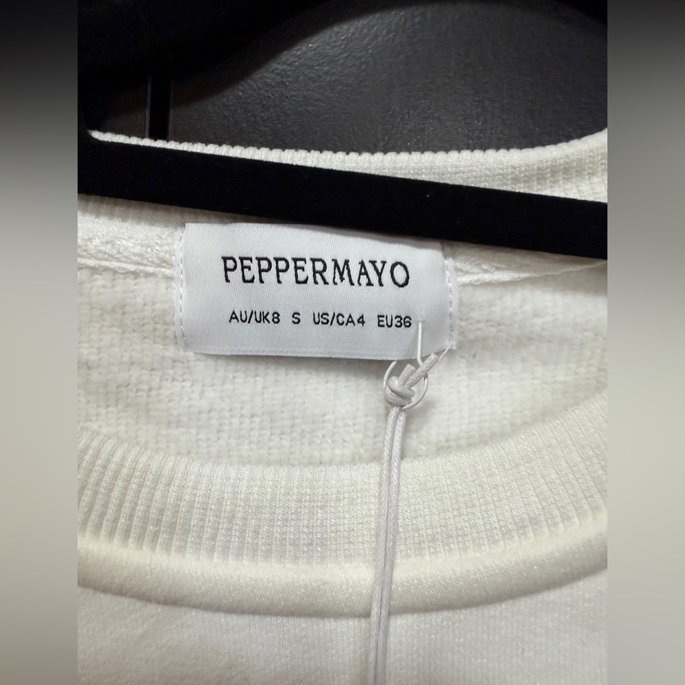 Peppermayo Exclusive - Signature Cropped Sweatshirt - Ivory S - Picture 7 of 14